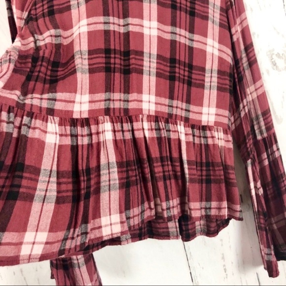 SKY AND SPARROW Plaid Flannel Peplum Crop Top - Picture 6 of 9